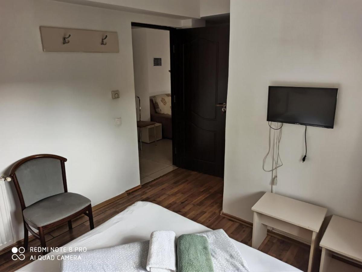 Quik Hotel Braşov Eksteriør billede