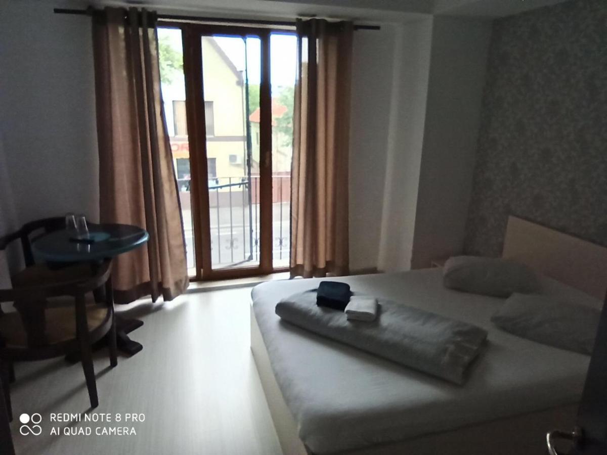 Quik Hotel Braşov Eksteriør billede