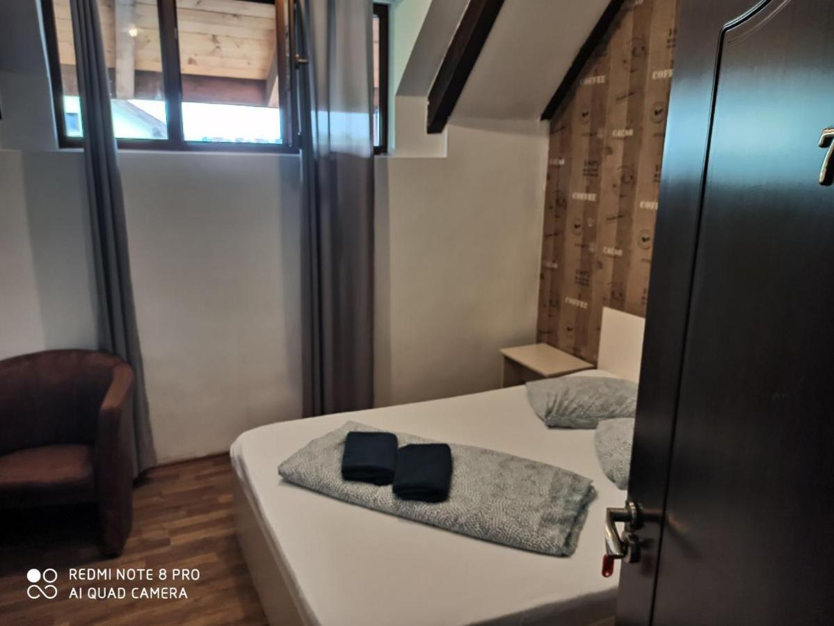 Quik Hotel Braşov Eksteriør billede