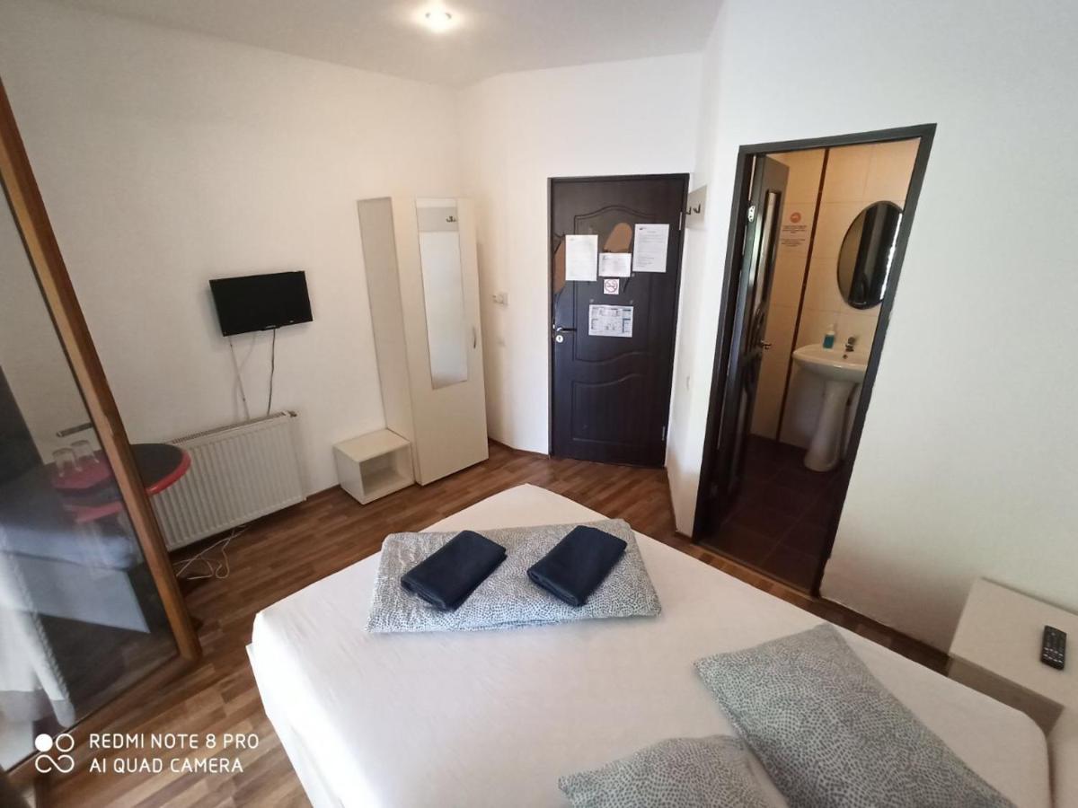 Quik Hotel Braşov Eksteriør billede
