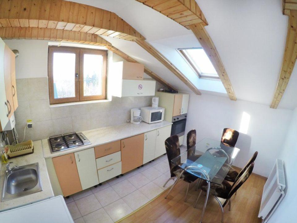Quik Hotel Braşov Eksteriør billede