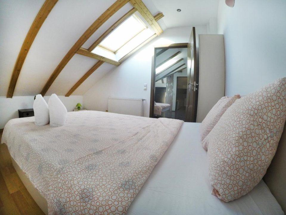 Quik Hotel Braşov Eksteriør billede