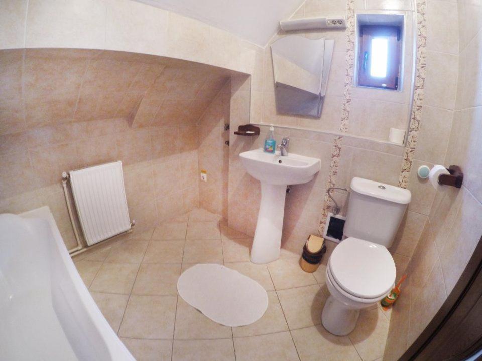 Quik Hotel Braşov Eksteriør billede